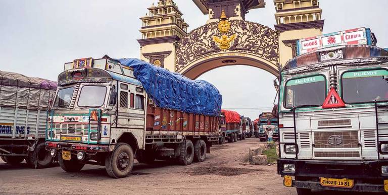 प्रथम त्रैमासमा करिब ११ अर्बले बढ्यो खाद्यान्न आयात