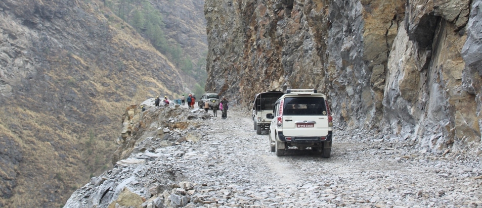 चिनियाँ सहयोगका ठूला सडक निर्माण योजना सुस्त