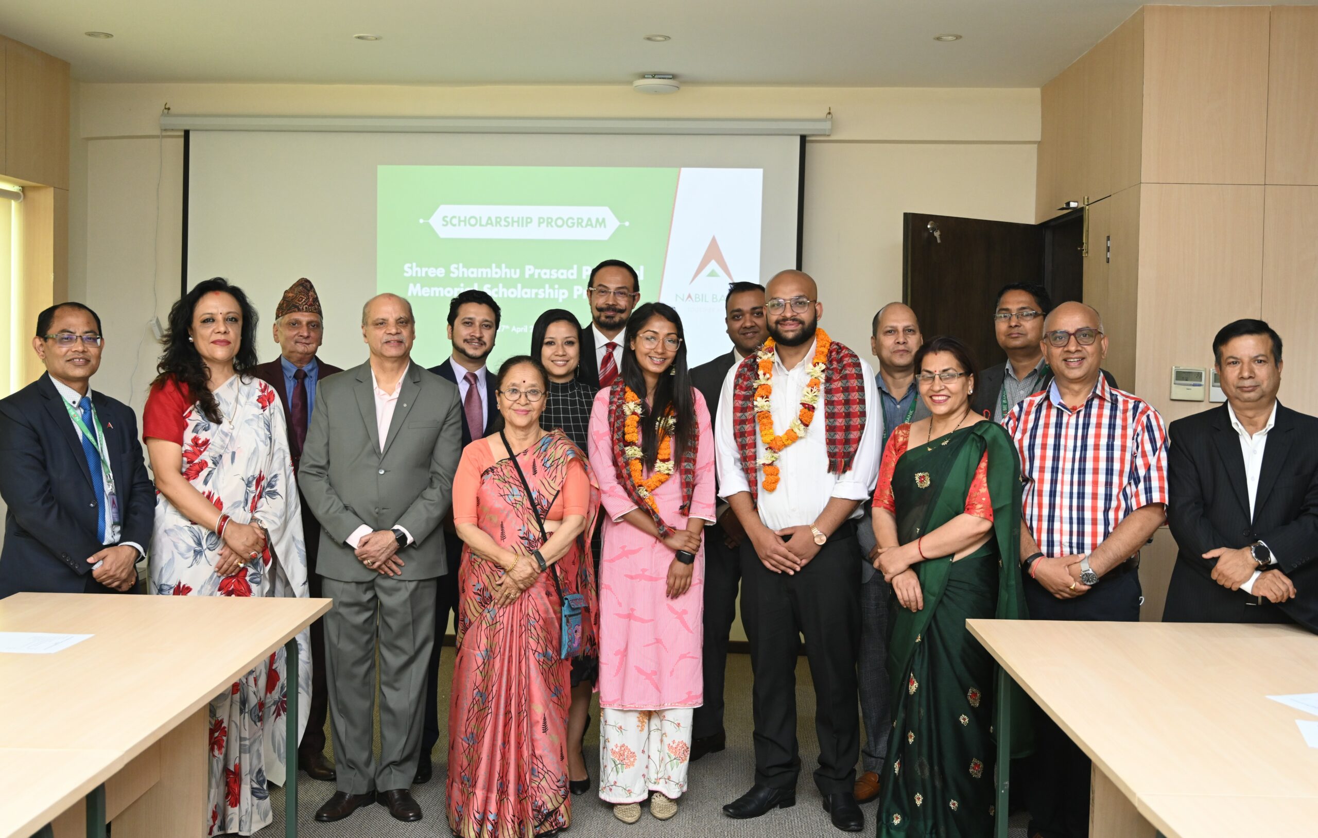 नबिल बैंकद्वारा कर्मचारी परिवारलाई ‘श्री शम्भु प्रसाद पौड्याल स्मृति छात्रवृत्ति’ हस्तान्तरण