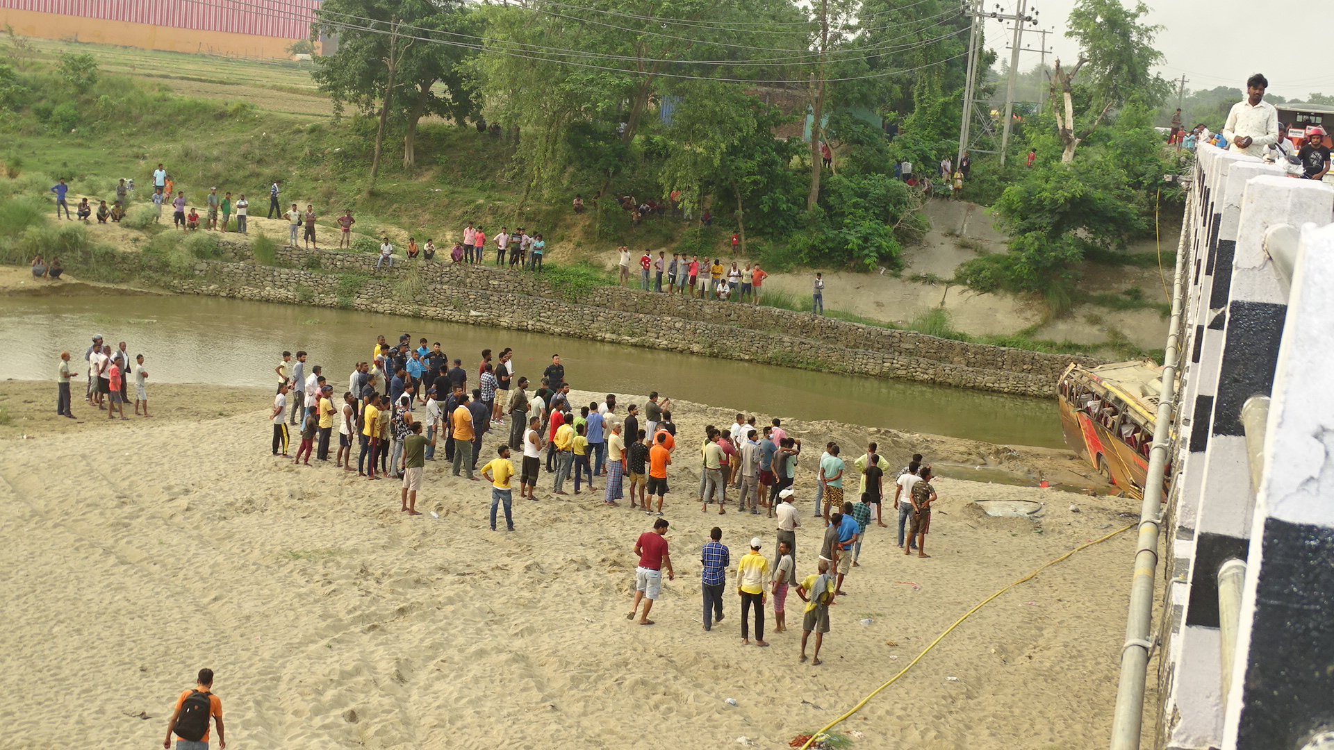 रुपन्देही बस दुर्घटनामा मृत्यु भएका ९ मध्ये  ५ जनाको सनाखत