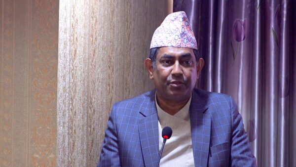 ‘अर्थतन्त्रको आकारमा सुधार भइरहेको छ’ : मधुसुदन बुर्लाकोटी