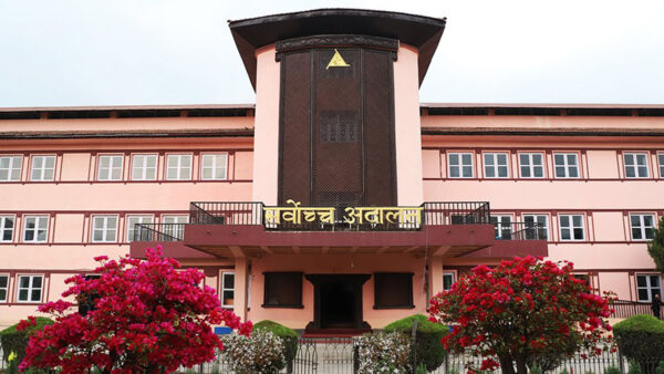 गभर्नर नियुक्तिमा ‘पूर्वनिर्धारित खेल’को आरोप, दरपीठको निर्णयविरुद्ध पुनः सर्वोच्च पुग्यो रिट