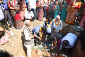 गोन्द्राङमा साढे करोड बढी लागतमा राईनो पार्क बन्दै, मेयर दाहालद्धारा शिलान्यास