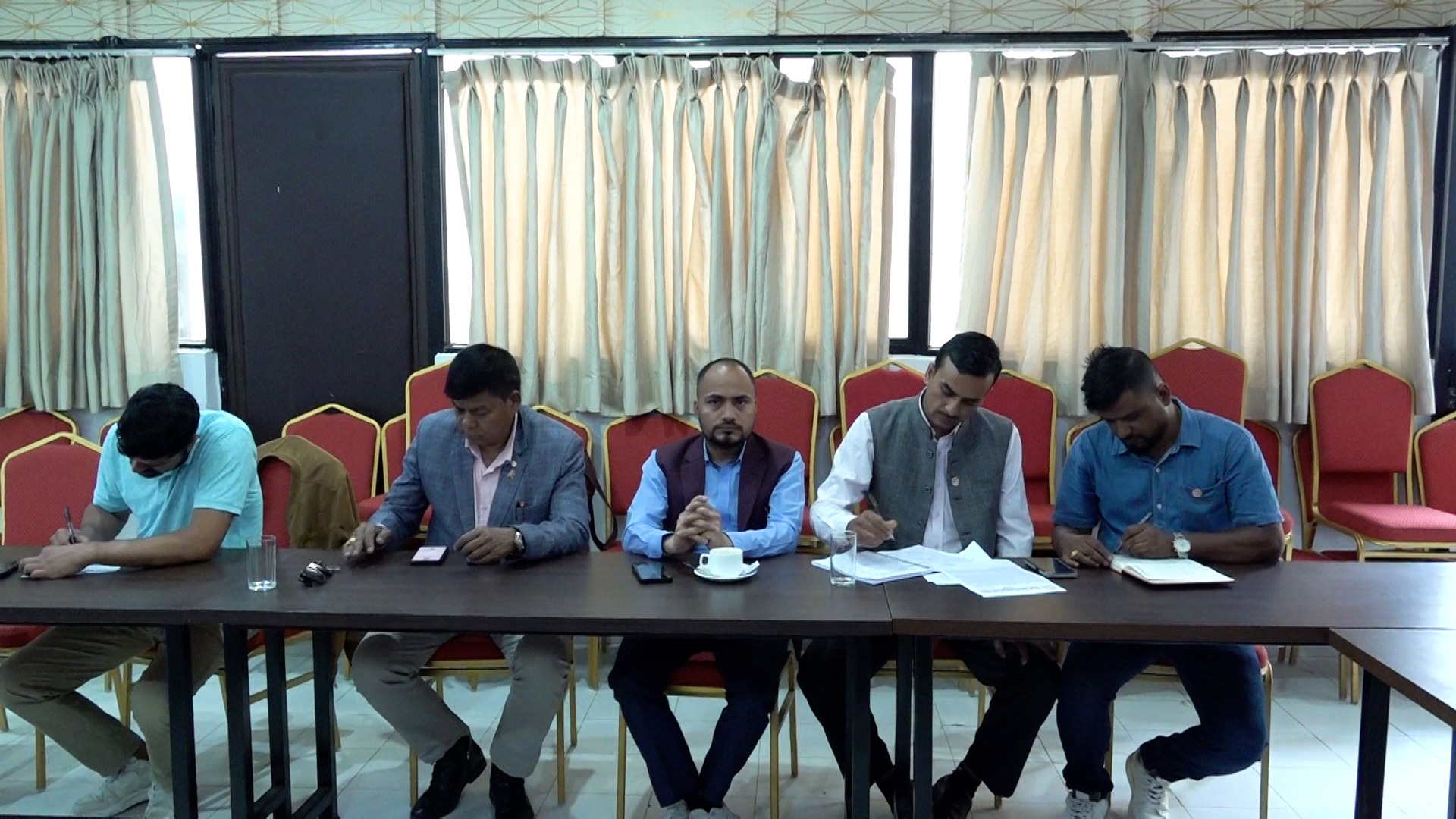 युवा गैरसरकारी संस्था महासंघको नेतृत्वमा आन्दोलन सुरु, नागरिक अधिकार कुण्ठित गर्ने प्रस्तावप्रति आपत्ति