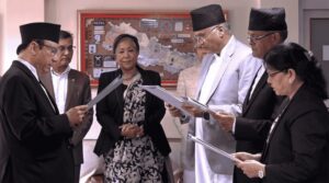 सर्वोच्च अदालतका नवनियुक्त तीन न्यायाधीशले शपथ लिए, मंगलबारदेखि इजलास सुरु