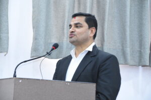 आयुर्वेदिक औषधी उत्पादन विदेश निर्यातका लागि सघाउन जिएमपी प्रमाणपत्र दिने स्वास्थ्य मन्त्री पौडेलको निर्णय