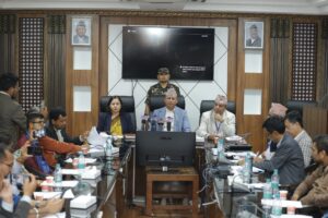 ऊर्जा मन्त्री दीपक खड्काद्वारा एक वर्षको प्रगति विवरण सार्वजनिक