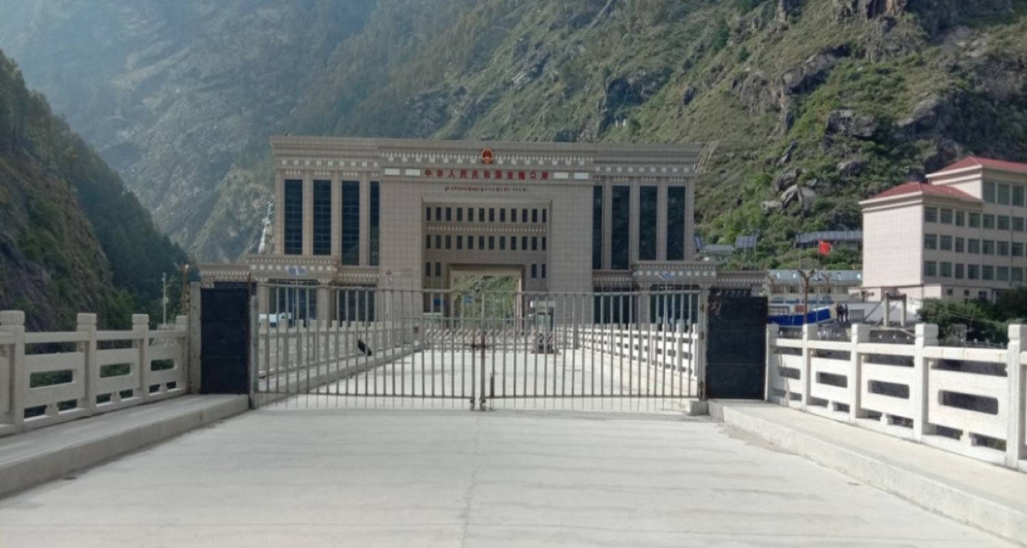 चीनमा अलपत्र २०३ नेपाली नागरिक नेपाल फर्किने, तातोपानी सीमामा ल्याइँदै