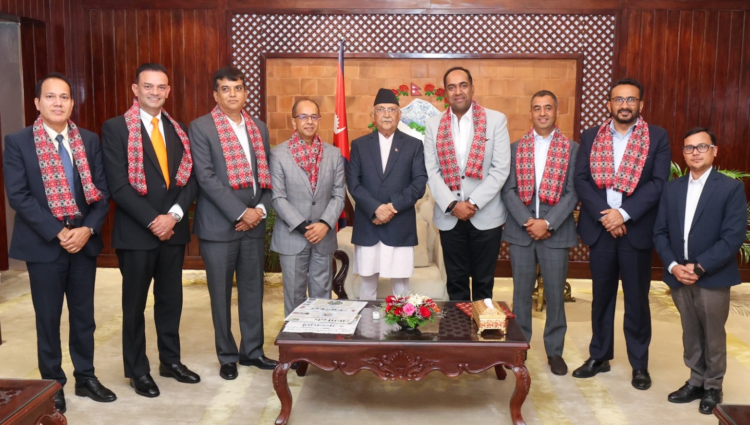 सिएनआईका नवनिर्वाचित पदाधिकारी र प्रधानमन्त्रीबीच छलफल, औद्योगीकरणमा लैजानुपर्नेमा जोड