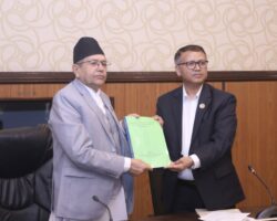 सभामुखलाई ‘कुलिङ अफ पिरियड’सम्बन्धी छानबिन समितिले बुझायाे प्रतिवेदन