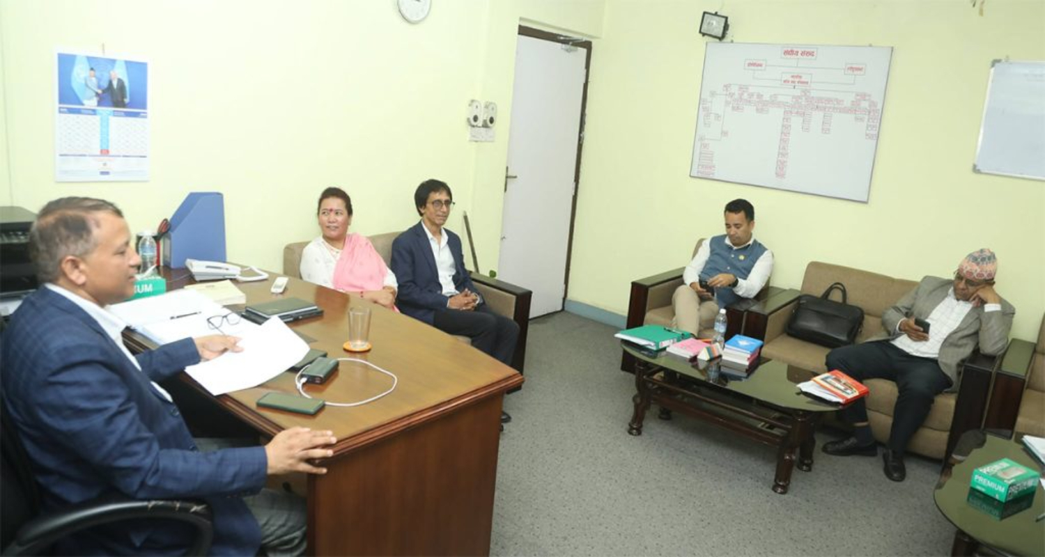 ‘कुलिङ अफ’ विवादमा मुख्य सचिवको नाम टुंगो नलाग्दा प्रतिवेदन रोकियो