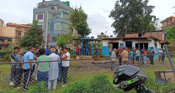 स्थानीयको अग्रसरता: लुटिएका प्रहरी चौकी पुनर्निर्माणमा जनसहभागिता