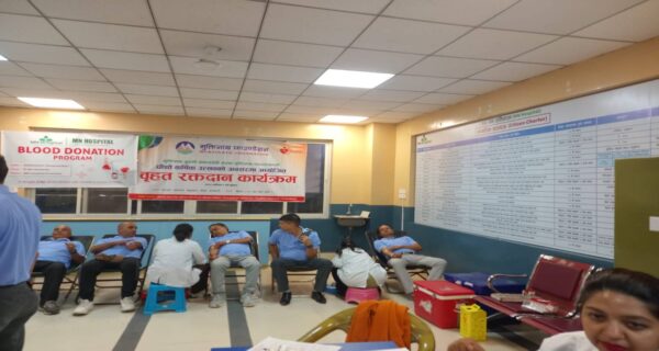 मुक्तिनाथ फाउन्डेसनले चौथो वार्षिकोत्सवमा बृहत रक्तदान कार्यक्रम सम्पन्न