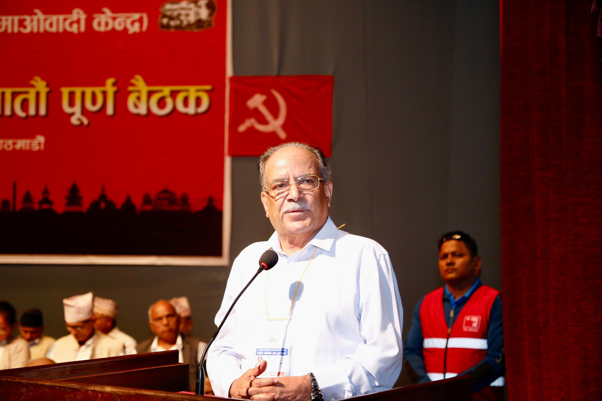 नेताहरूलाई भ्रष्टाचार छानबिनका नाममा जेल हाल्ने चलखेल हुँदैछ -अध्यक्ष प्रचण्ड