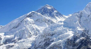 नेपालमा पर्यटक ट्र्याकिङ प्रणाली र सगरमाथा आरोहण शुल्कमा नयाँ व्यवस्था