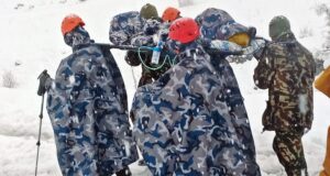 हिमालयमा लगातार वर्षा–हिउँपात, हजारौं ट्रेकरहरू अलपत्र