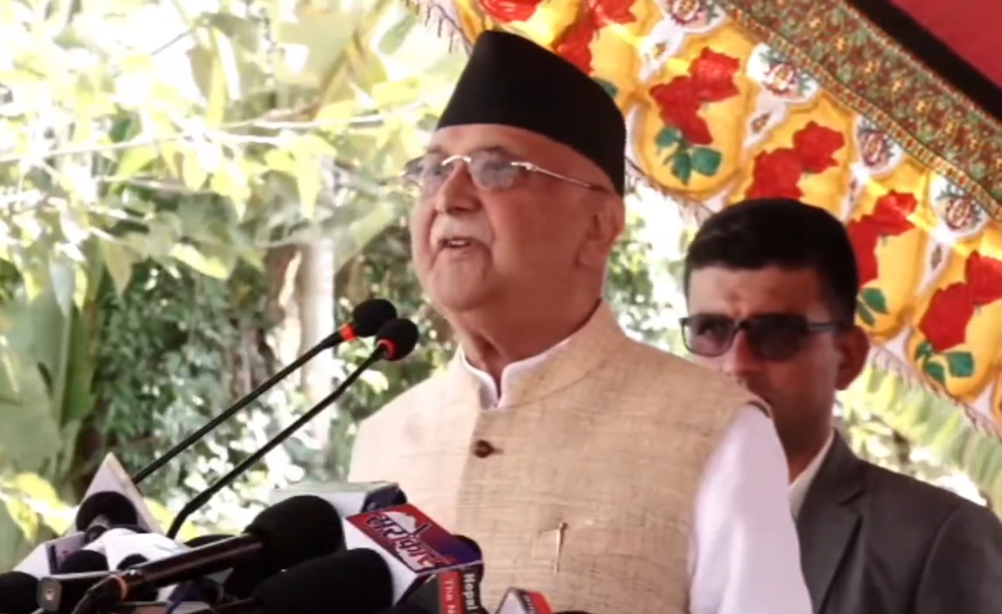 ओलीको सुरक्षामा भूपूसैनिक-प्रहरी र युवा संघ खटिने