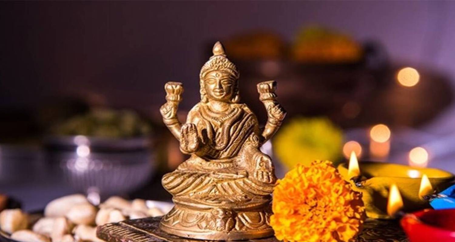 कोजाग्रत पूर्णिमासँगै बडादसैं सम्पन्न, लक्ष्मी आराधनाले गुञ्जिए घरघर