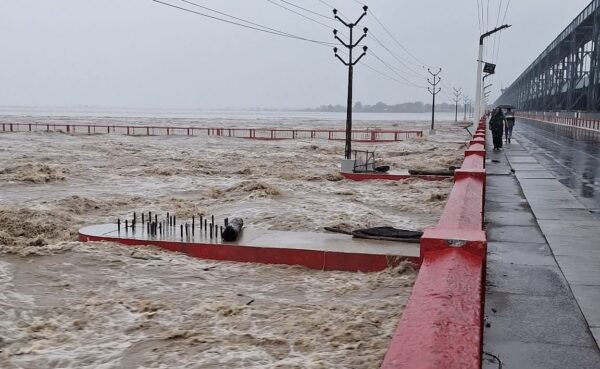 ‘मोन्था’को प्रभावः कोशी, मधेस र बागमतीका यी जिल्लामा भारी वर्षा र बाढीको उच्च जोखिम