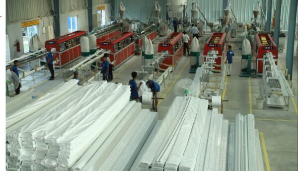 बिजुली काटिएपछि रूपन्देहीका १० उद्योगका २४ हजार मजदुर कामविहीन