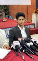 जेन जीबाट दल घोषणा गर्दै मिरज ढुंगाना