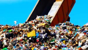 स्थानीयवासीद्वारा बञ्चरेडाँडामा फोहर विसर्जनमा अवरोध