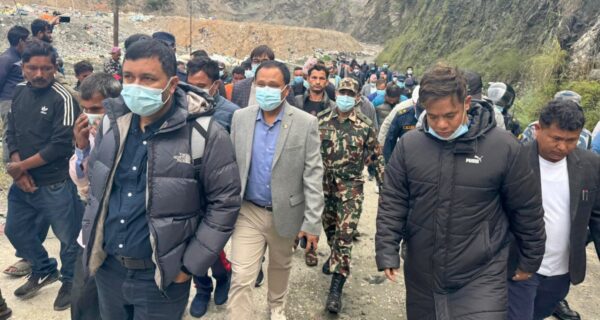 काठमाण्डौ उपत्यकामा फोहोर व्यवस्थापन समस्या, मन्त्री घिसिङ बन्चारेडाँडा पुगे