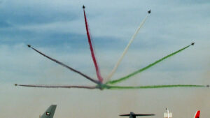 दुबई एयर शो २०२५ मा प्रभावशाली हवाई प्रदर्शन