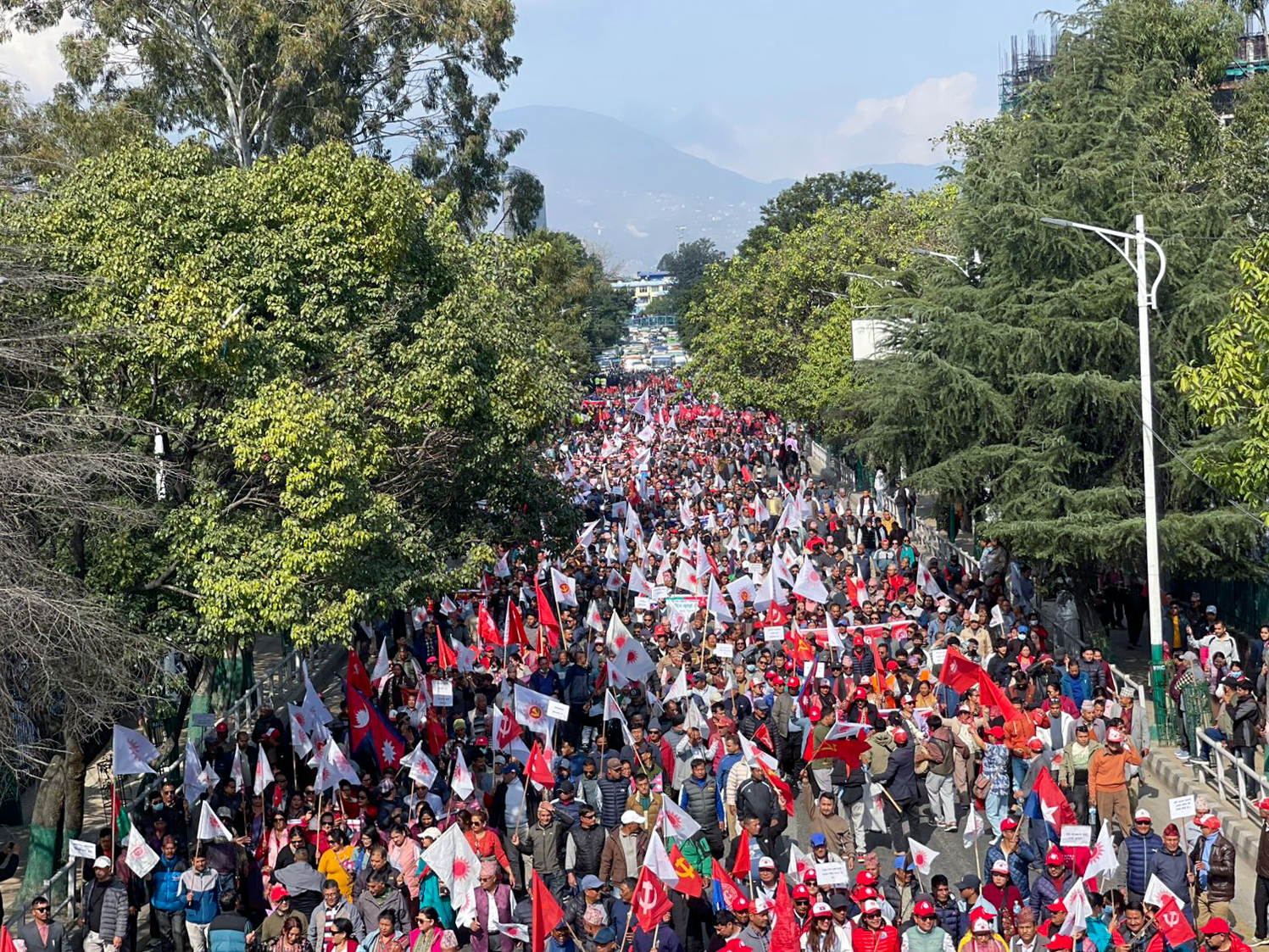 काठमाडौंमा एमालेको ‘शक्ति प्रदर्शन’ (फोटो फिचर)