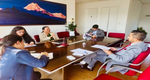 सङ्क्रमणमा रहेका नेपालीका हितमा कोरियामा दूतावासले सक्रिय भूमिका खेल्न मन्त्री खरेलको आग्रह