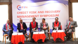 ‘राष्ट्र बैंकका नीतिहरु व्यवहारिक भएनन्’ : विज्ञहरु