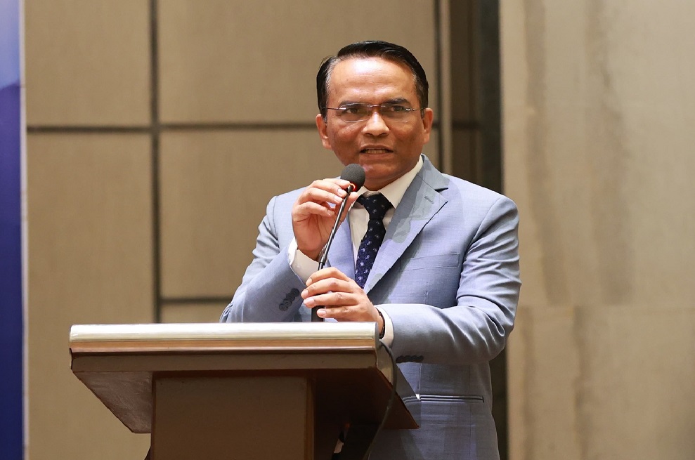 लोकल बिजनेसलाई म्यानेजरहरूले ध्यान दिनुपर्छ : गभर्नर पौडेल